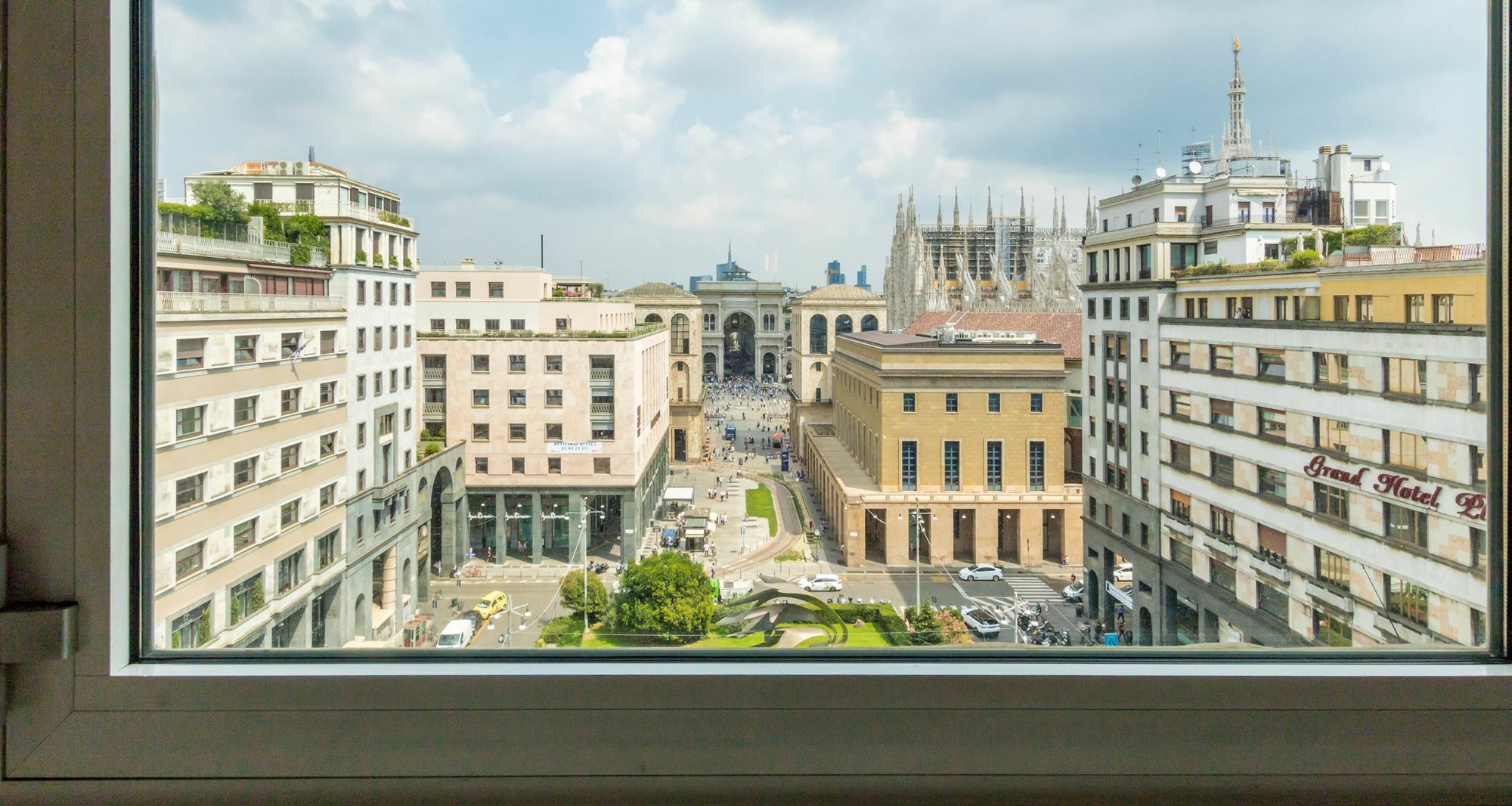 Hintown Duomo Amazing View. Apartment Милано Екстериор снимка